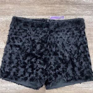 NWT Islay Fluffy Shorts Black Small